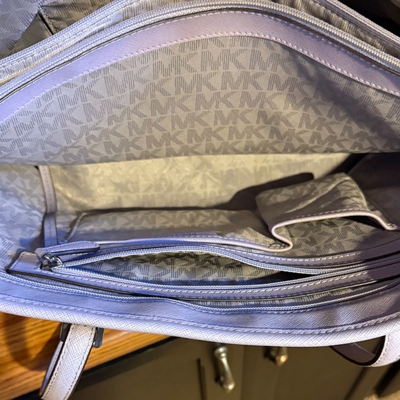 Michael Kors Lilac Tote Bag - Picture 7 of 16